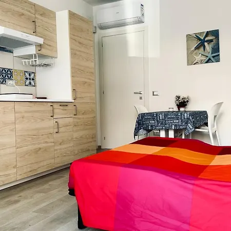 M406 - Marcelli, Nuovo Monolocale Fronte Mare * Marcelli